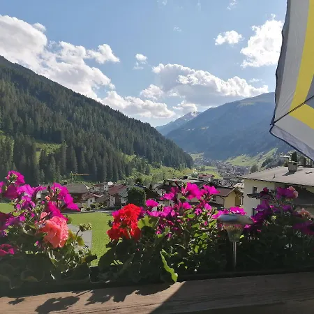 Haus Marion *